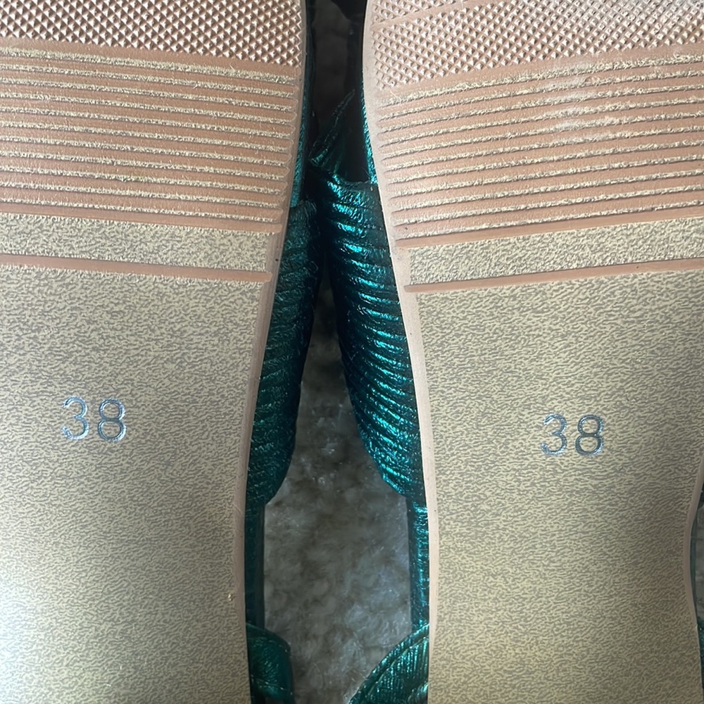 Green sandals - Picture 5 of 12